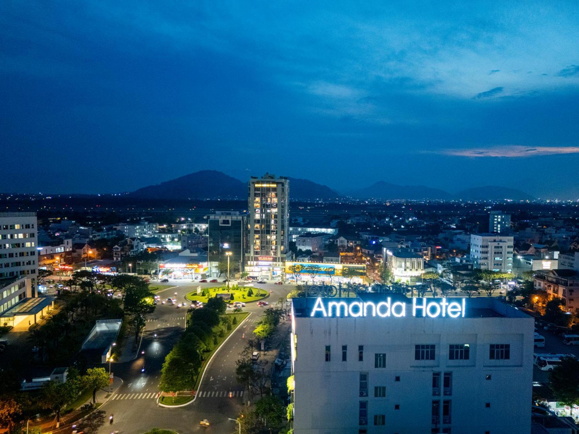 Hold Amanda Boutique Hotel Дананг Экстерьер фото